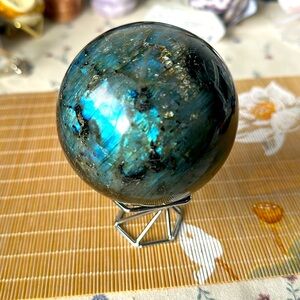 7.5cm Labradorite Sphere Sleep-Enhancing Crystal Grid Home Decor